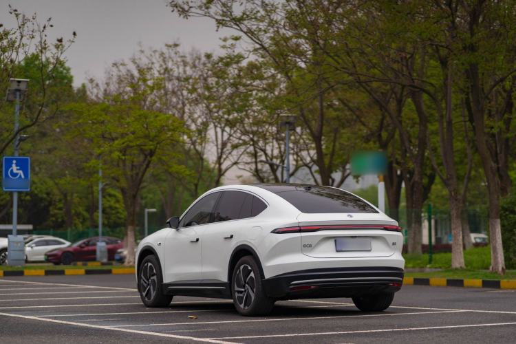 Used Nio EC6 2024 75 kWh Exterior 5