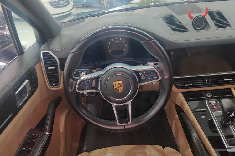 Used Porsche Cayenne 2019 Cayenne 3.0T Steering Wheel