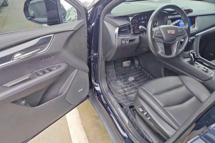 Used Cadillac XT5 2022 2.0T Four-Wheel Drive Luxury Version Driver Seat