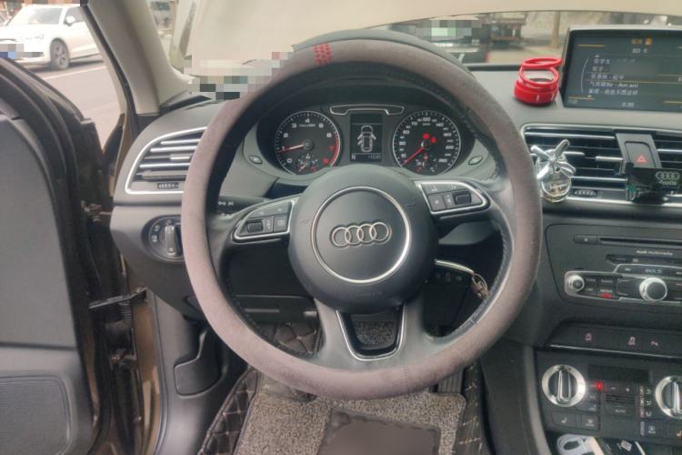 Used Audi Q3 2015 35 TFSI Comfort Model
