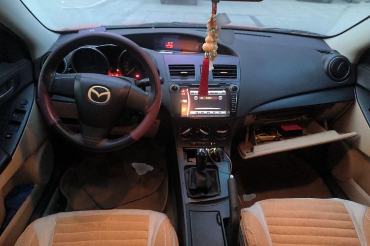 Used Mazda 3 2011 Sedan 1.6L Manual Comfort Model
