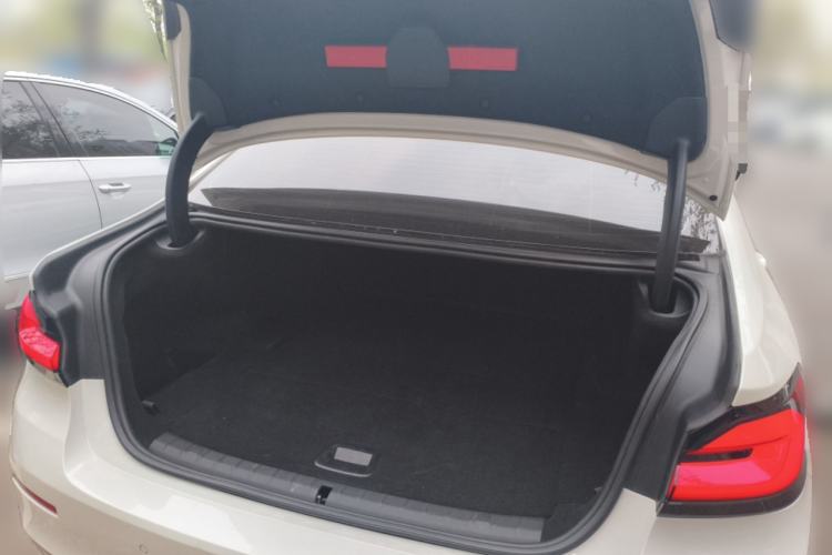 Used BMW 5 Series New Energy 2021 535Le Luxury Package
