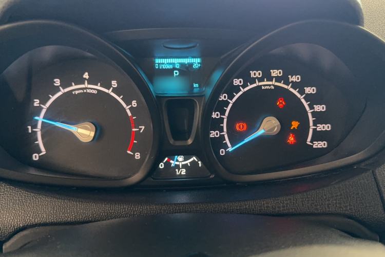 Used Ford EcoSport 2013 1.5L Automatic Fashion Model