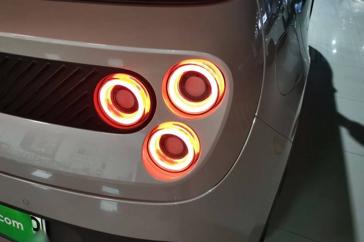 Used firefly firefly 2025 Illuminated Edition