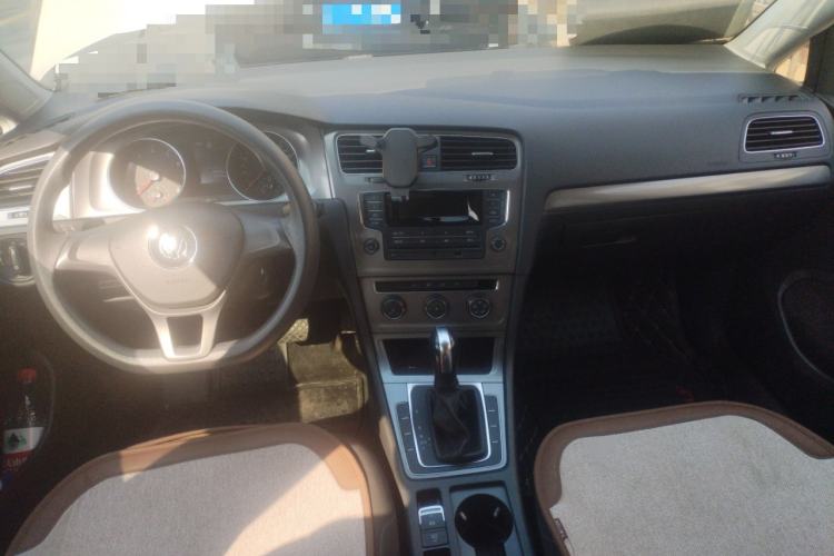 Used Volkswagen Golf 2015 1.6L Automatic Fashion Model