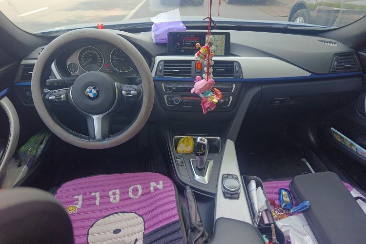 Used BMW 3 Series GT 2013 320i Sport Design Package Center Console