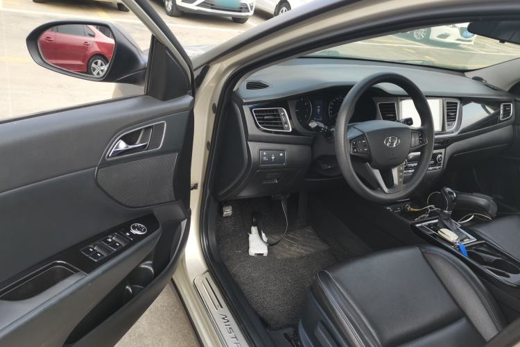 Used Hyundai Mistra 2014 1.8L Automatic Smart GLS
