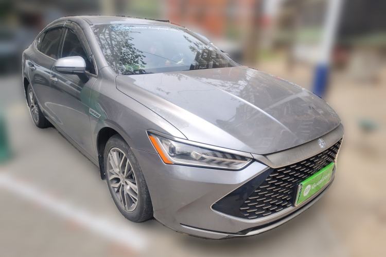 Used BYD Qin PLUS 2021 DM-i 55KM Flagship Model Front Right 45 Deg