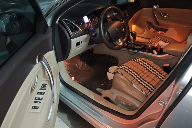 Used Renault Latitude 2011 2.5L Automatic Luxury Navigation Edition