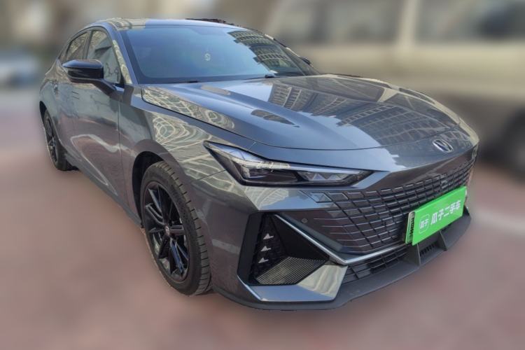 Used Changan UNI-V iDD 2023 ZhiDian iDD 1.5T 113km Smart & Fun Version