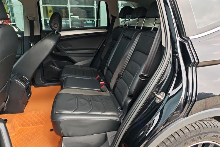 Used Volkswagen Tiguan L 2021 330TSI Automatic Two-Wheel Drive Smart Edition Left Rear Seat