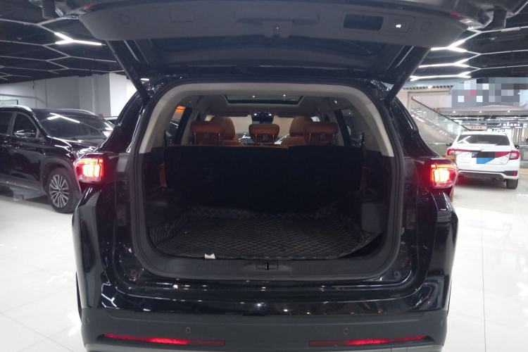 Used JETOUR Shanhai L7 2024 1.5T 120km MAX 5-Seater Trunk