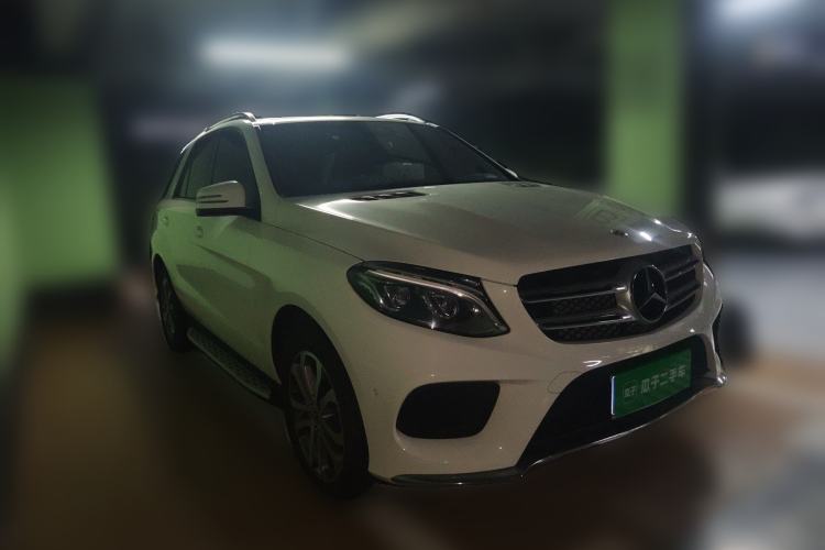 Used Mercedes-Benz GLE 2017 GLE 320 4MATIC Dynamic Model Front Right 45 Deg