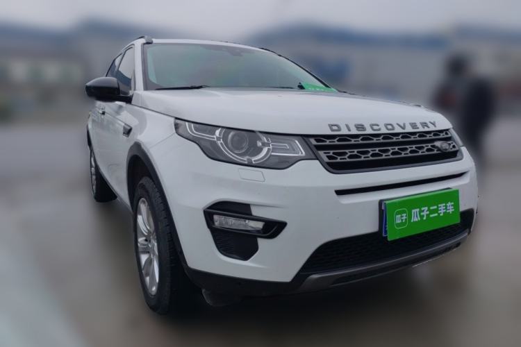 Used Land Rover Discovery Sport 2019 240 PS SE Version China V Standard Front Right 45 Deg
