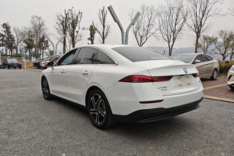 Used Roewe D7 2023 DMH 125km Excellence Edition
