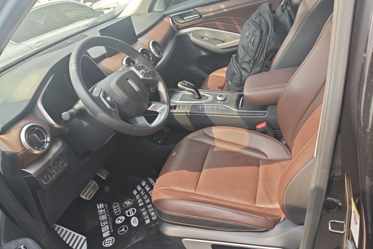 Used Wey VV6 2018 2.0T Two-Wheel Drive Flagship Version China V Standard
