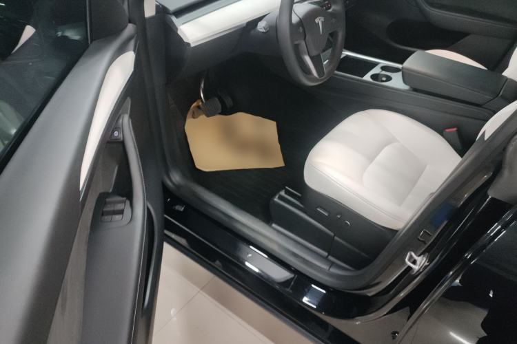 Used Tesla Model Y 2022 Rear-Wheel-Drive Version