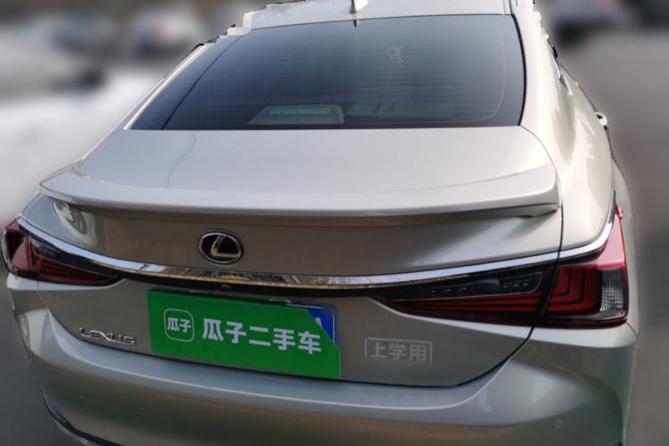 Used Lexus ES 2018 300h Premier Edition China VI Standard Exterior 4