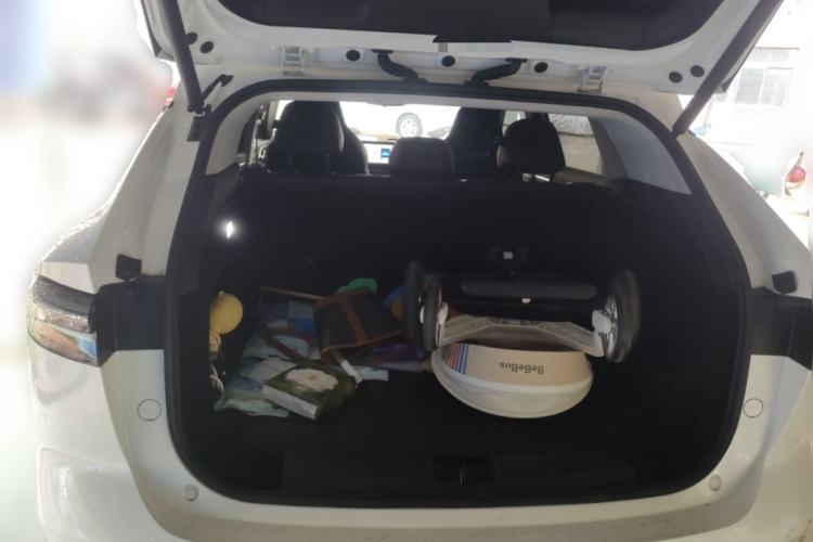 Used Roewe D5X DMH 2024 135 Tech Edition Trunk