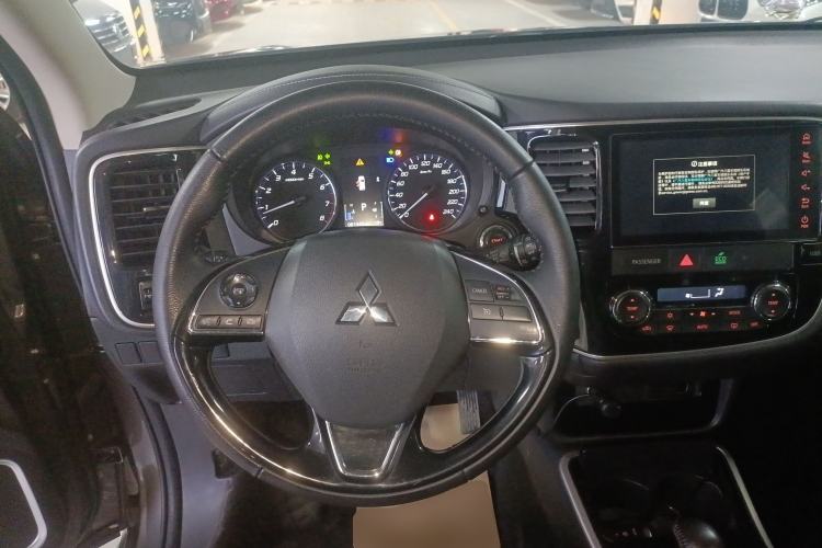 Used Mitsubishi Outlander 2021 2.0L Two-Wheel Drive Comfort Edition 5 Seats