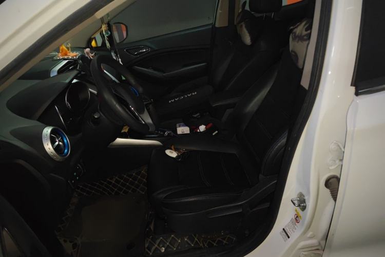 Used BYD Yuan New Energy 2018 EV360 Smart Connect Cool Edition Left Front Seat