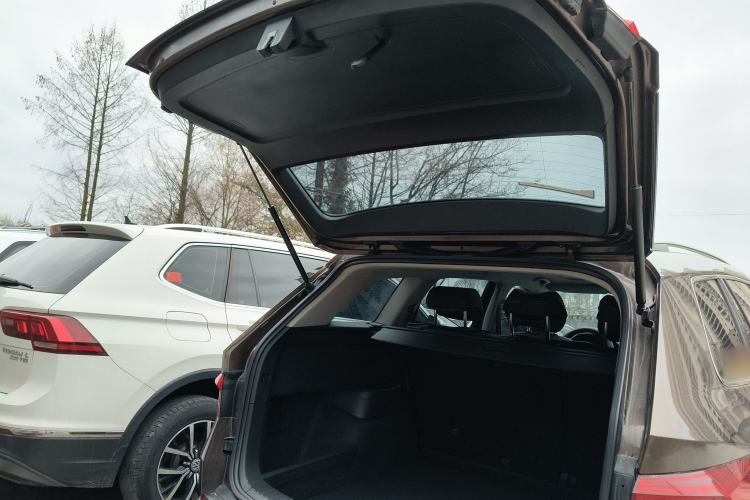 Used Skoda Kodiaq 2018 Facelifted TSI330 5-Seater Two-Wheel-Drive Luxury Enjoyment Edition
