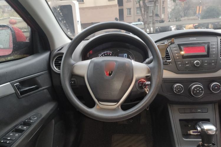 Used Roewe 350 2015 1.5L Automatic Luxury Sunroof Edition
