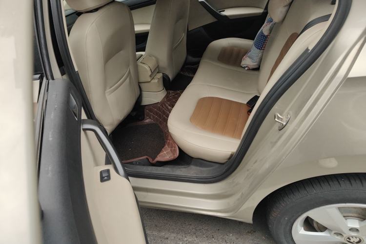 Used Skoda Rapid 2015 1.6L Automatic Smart Selection Model