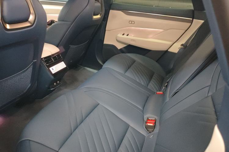 Used Zeekr 001 2025 YOU Edition 100 kWh All-Wheel Drive