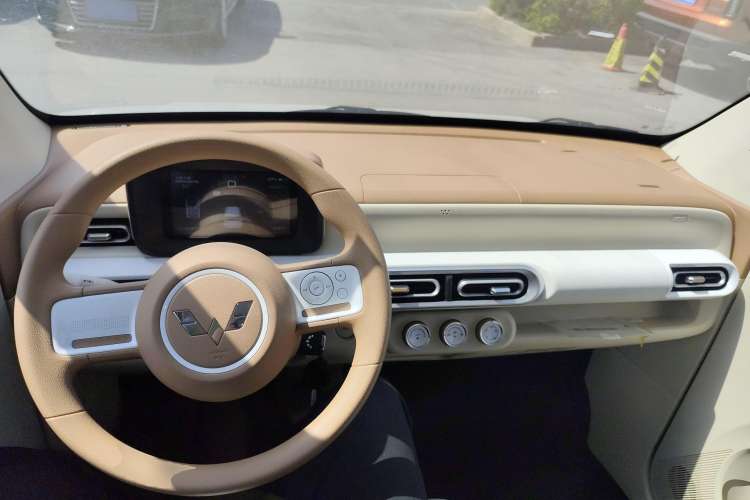 Used Wuling Hongguang MINIEV 2024 3rd Generation 215km Youth Edition