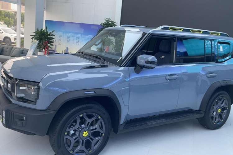 Used JETOUR Traveler C-DM 2024 C-DM 208KM Mountain & Wilderness Edition Exterior 11