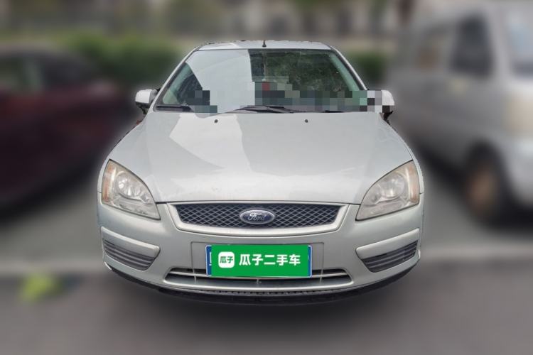Used Ford Focus 2005 Sedan 1.8L Manual Classic Model
