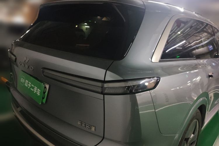 Used ONVO Luxeed L90 2025 Model—Max Six-Seater Version