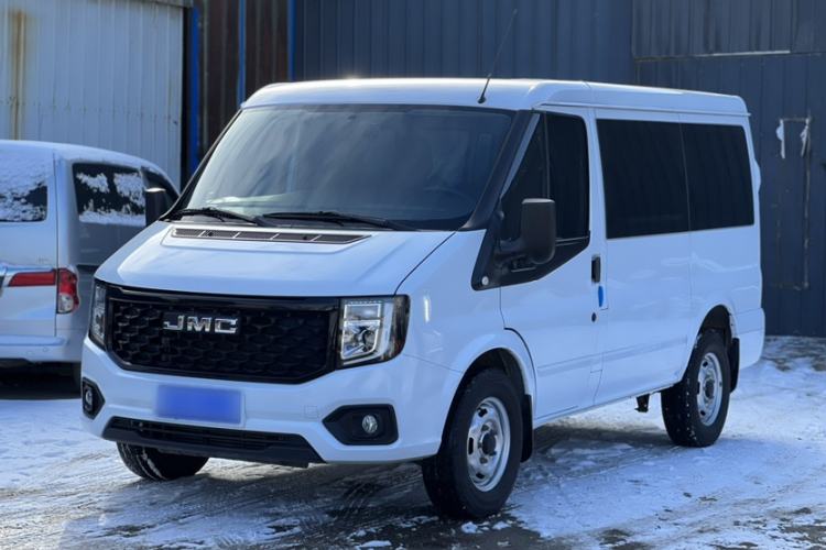 Used JMC Fushun 2023 2.0T Manual Short-Wheelbase Low-Roof Commercial Multi-Purpose Passenger Vehicle 6 Seats with Dual-Opening Tailgate