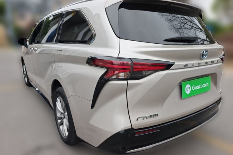 Used Toyota SIENNA 2021 2.5L Hybrid Ultimate Edition