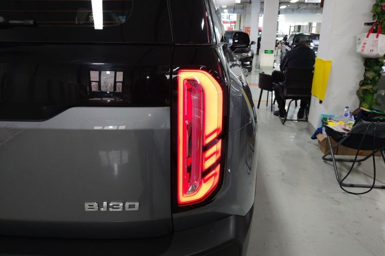 Used BAIC Off-Road BJ30 2026 Model Traveler 1.5T DCT Two-Wheel Drive Seven-Seat Version
