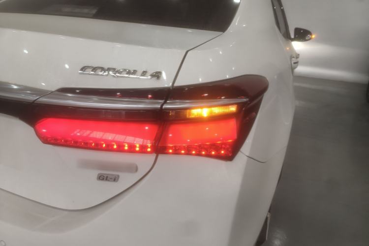 Used Toyota Corolla 2017 Revised Dual-Engine 1.8L E-CVT Elite Edition