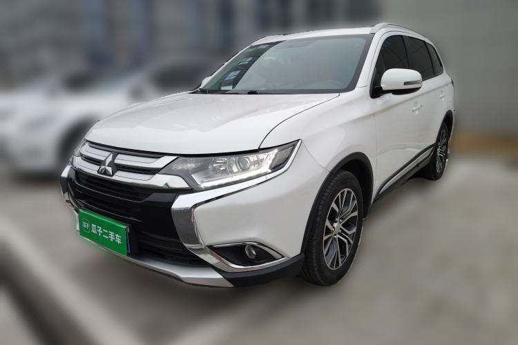 Used Mitsubishi Outlander 2018 2.0L Two-Wheel Drive Glory Edition 5 Seats
