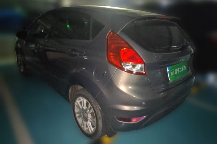 Used Ford Fiesta 2013 Hatchback 1.5L Manual Fashion Edition
