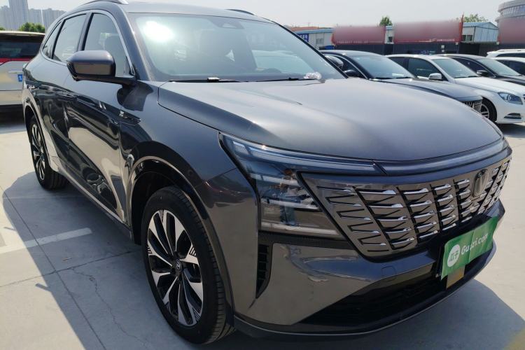 Used CHANGAN CS75 PLUS 2025 4th Generation UItra 2.0T New Blue Whale – Smart & Powerful Version