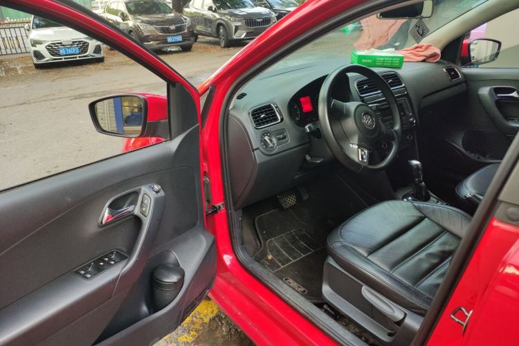 Used Volkswagen Polo 2013 1.6L Automatic Luxury Edition
