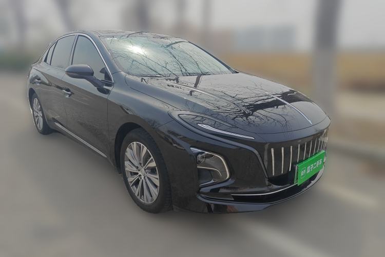 Used Hongqi E-QM5 2023 560km PLUS Front Right 45 Deg