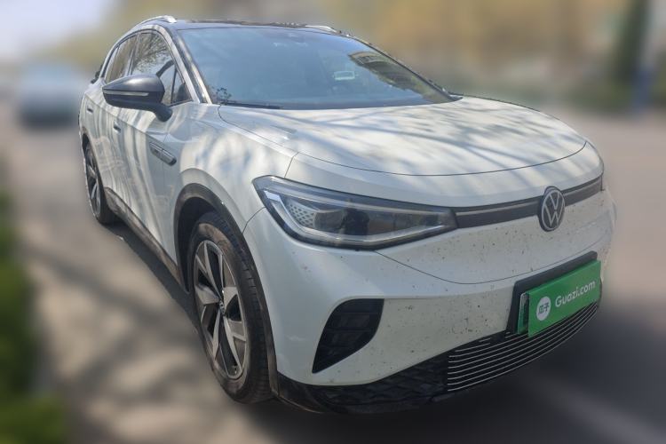 Used Volkswagen ID.4 CROZZ 2021 Long-Range PRO Two-Wheel Drive Version Front Right 45 Deg