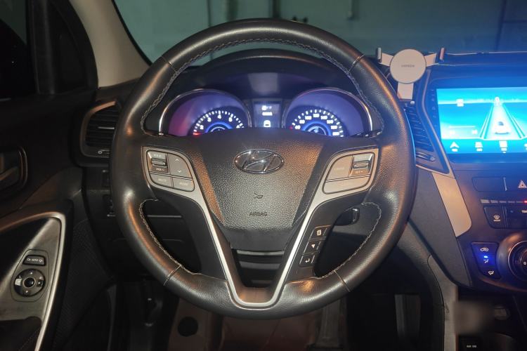 Used Hyundai Santa Fe 2013 2.4L Manual Two-Wheel Drive Comfort Version