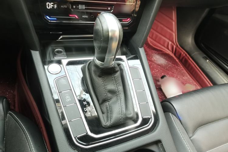Used Volkswagen Magotan 2020 280TSI DSG Comfort Edition Gear Lever