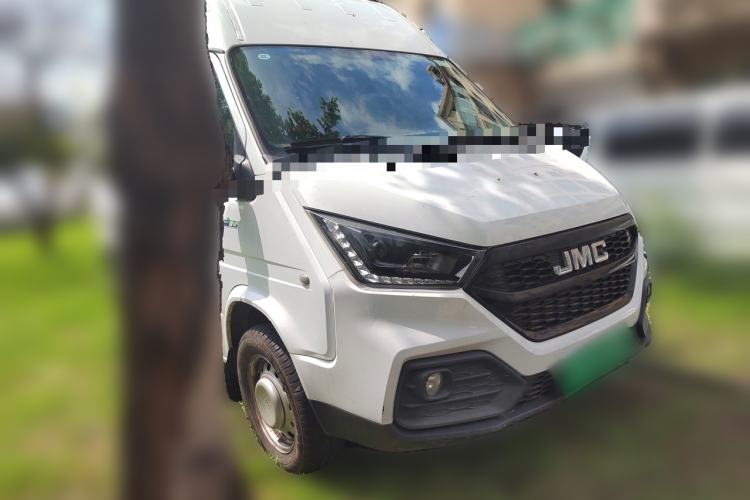 Used JMC Transit 2021 2.8T Space King Standard Version Short Wheelbase Mid-Height Roof 6-Seater Diesel Euro VI JX493 Front Right 45 Deg