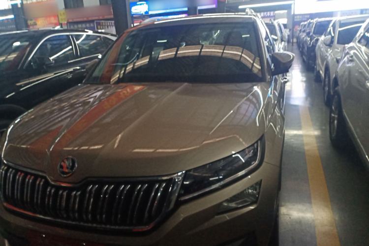 Used Skoda Kodiaq 2018 Facelifted TSI330 5-Seater Two-Wheel-Drive Luxury Enjoyment Edition