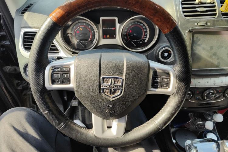 Used Dodge Journey 2013 2.4L Two-Wheel-Drive Smart Edition