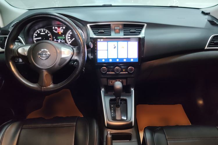 Used Nissan Sylphy 2022 Classic 1.6XE CVT Comfort Edition Center Console