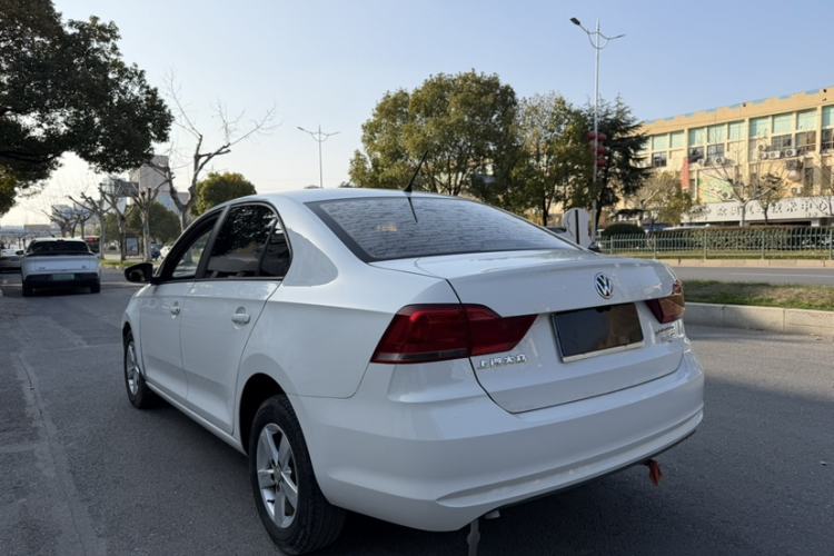 Used Volkswagen Santana 2016 1.6L Automatic Fashion Edition
